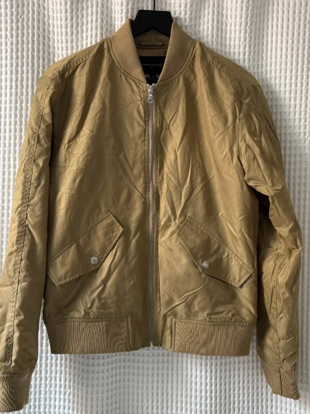 Banana Republic shiny lightweight khaki military style bomber jacket men's small